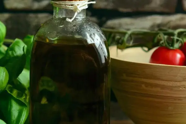 Olej, masło, oliwa, tłuszcz – co i na czym smażyć