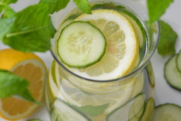 Sassy Water, czyli lemoniada ogórkowa