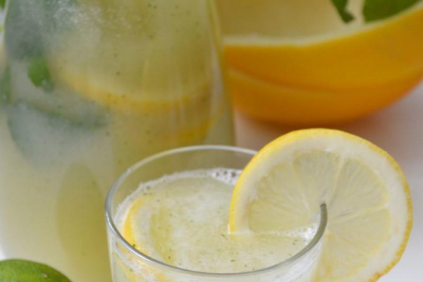 Lemoniada melonowa, czyli meloniada