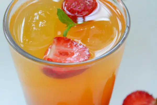Drink American Beauty – drink z truskawkami