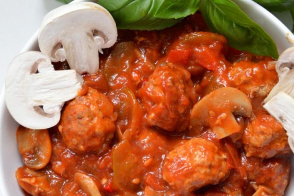 Bigos cygański. Klopsiki po cygańsku.