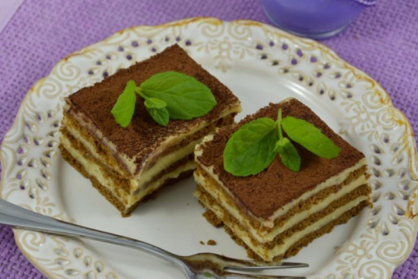 Advocaat-Eierlikörkuchen ohne Backen