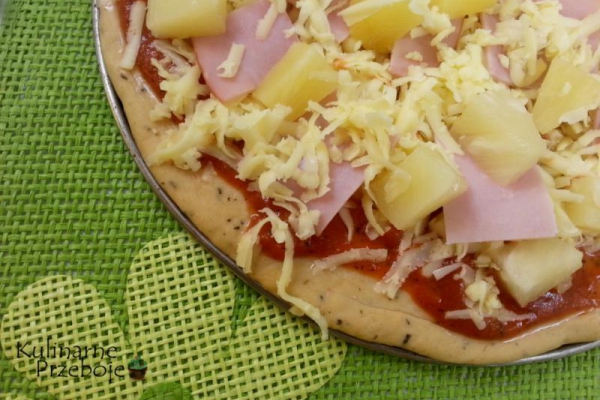 Pizza hawajska. Pizza hawaii.