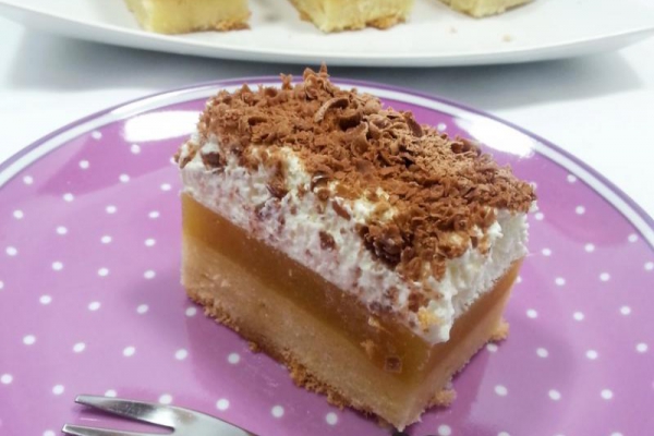 Royal apple pie