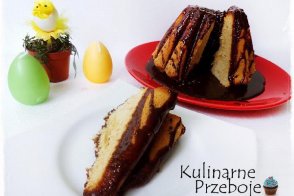 Wielkanocna babka piaskowa