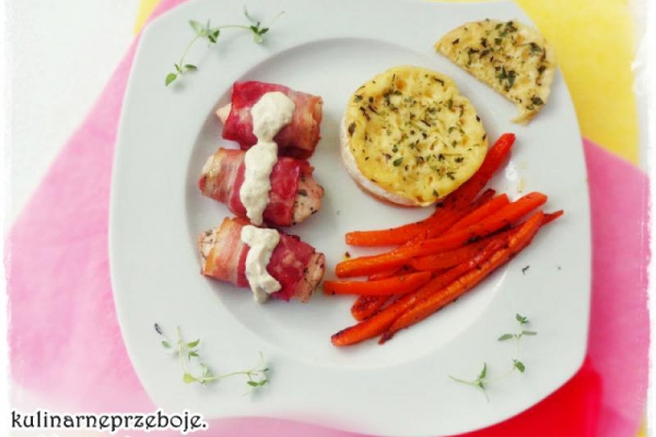Pieczony camembert z tymiankiem, marchewką i kurczakiem