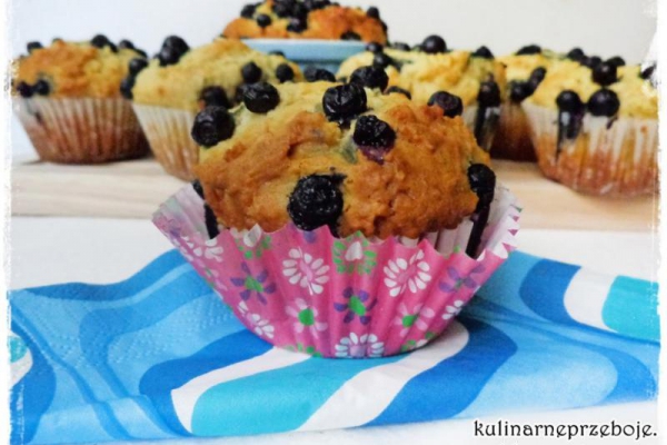 Muffiny kokosowe z jagodami