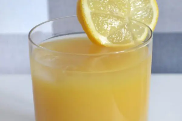 Drink bezalkoholowy Tęczowy Ananas