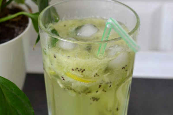 Drink Kiwi Mojito