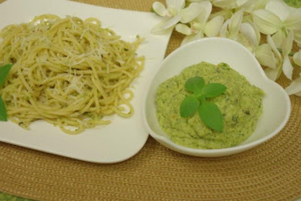 Makaron z cukinią – pesto z cukinii