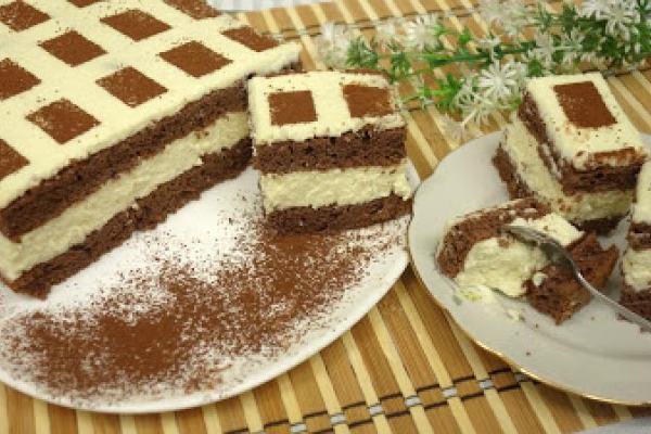 Ciasto mleczna kanapka z kremem kokosowym