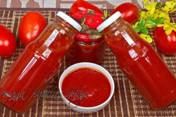 Przepis na domowy ketchup pomidorowy