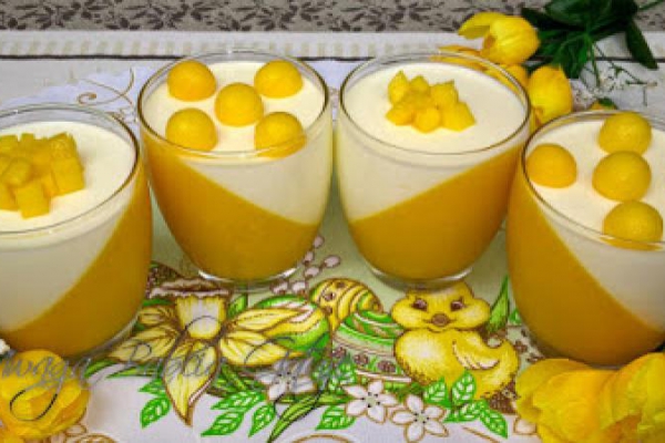 Deser z Mango Panna Cotta