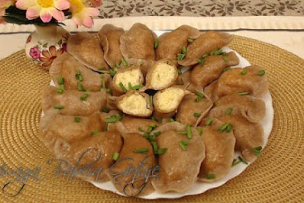 Pierogi z Kaszą Jaglaną i Twarogiem