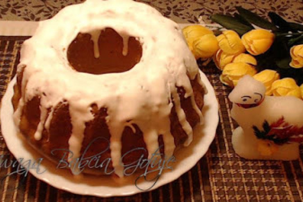 Babka Cytrynowa Lukrowana