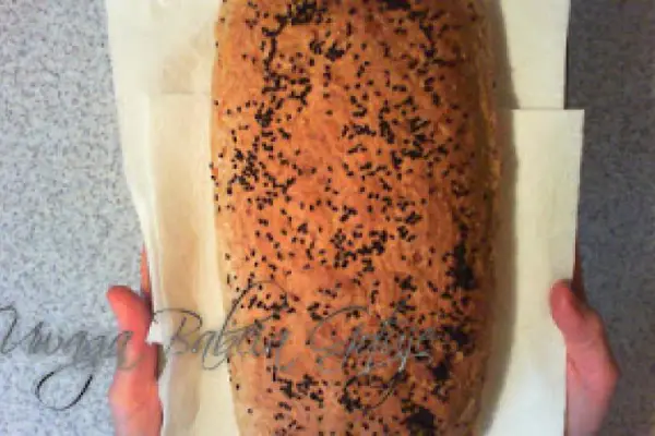 Chleb Mieszany na Zakwasie z Czarnuszką