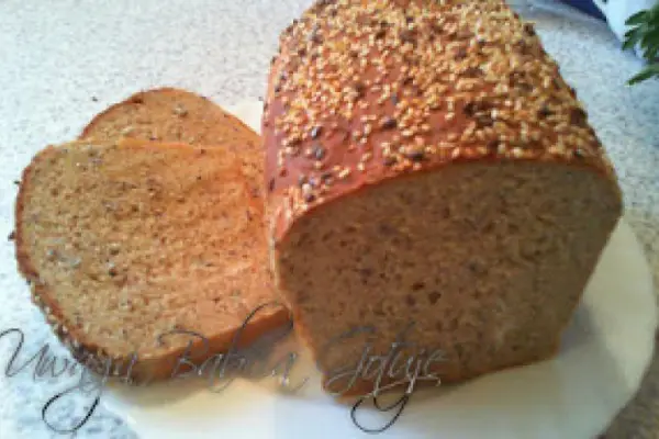 Chleb Domowy Pełno Ziarnisty z Siemieniem Lnianym