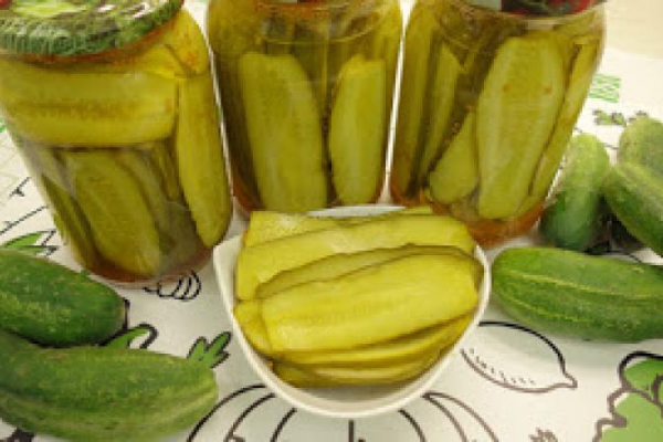 Ogórki kanapkowe z curry - pyszne i proste w przygotowaniu - ogórki kanapkowe na zimę