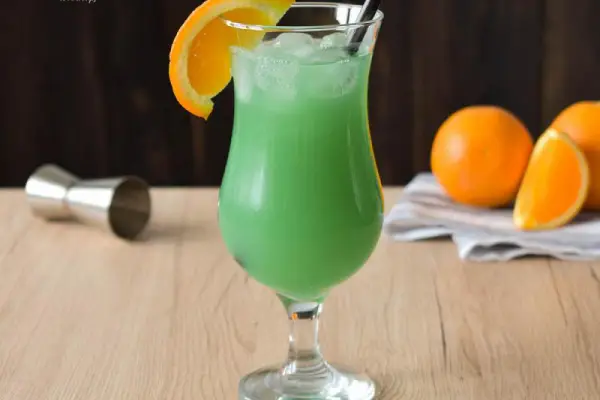 Zielona Ropucha - jedna z pozycji kategorii  przepisów drinki z wódką
