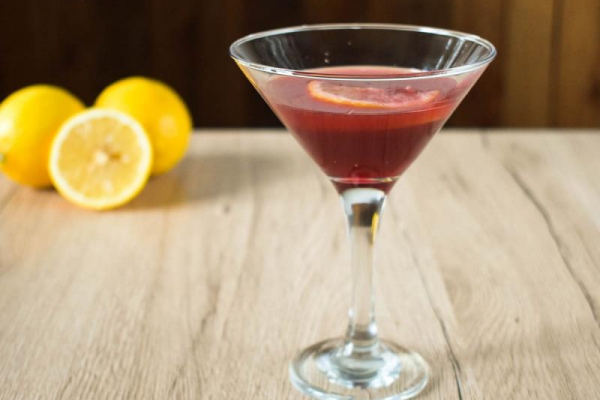 Red Jager Sour - słodko-kwaśny drink z Jagermeisterem