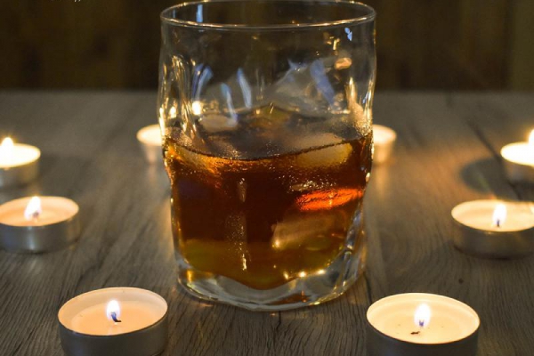 Jagerbomb - gdy siły opadają ten przepis na drink jest dla Ciebie