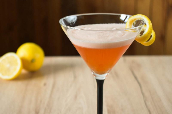 Cotogna s Aperol Fizz - jedna z ciekawszych propozycji kategorii drinki z aperolem
