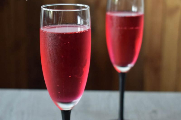 Champagne in Red - szampan Prosecco z grenadyną