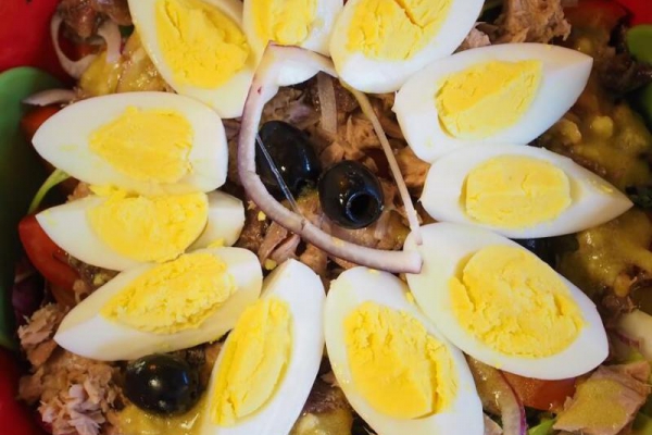 Sałatka nicejska (Keto, Paleo, LowCarb)