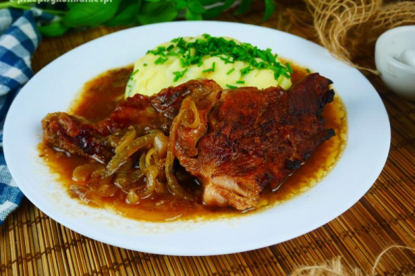 Karkówka duszona w piwie