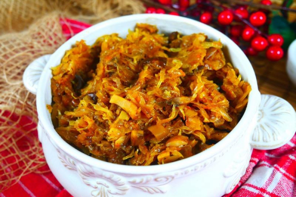 Bigos wigilijny – przepis na pyszną świąteczną potrawę