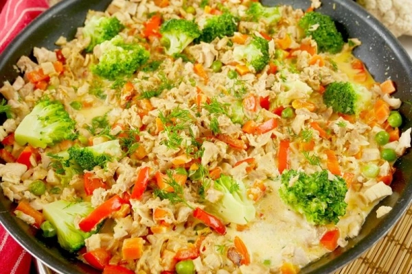 Potrawka drobiowa z brokułem – pyszne i szybkie danie na obiad