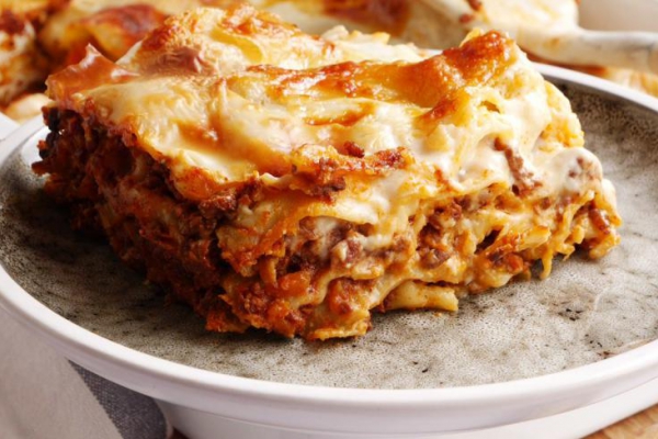 Lasagne bolognese. Wyszła nam idealnie pyszna. Przepis wideo krok po kroku