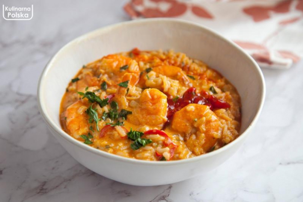 Kokosowy ryż z curry i krewetkami. Kremowy i pełen wyrazistych smaków. PRZEPIS