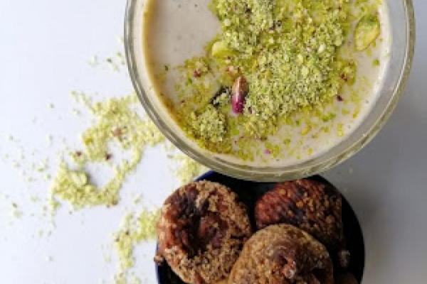 Bośnia i Hercegowina - Tahini pistacije smoothie (smoothie pistacjowo-sezamowe)