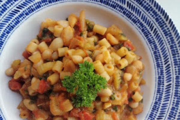 Włochy - Makaron z fasolą (Pasta e fagiolo)