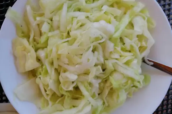 Chorwacja - Surówka z białej kapusty (Salata od bijelog kupusa)