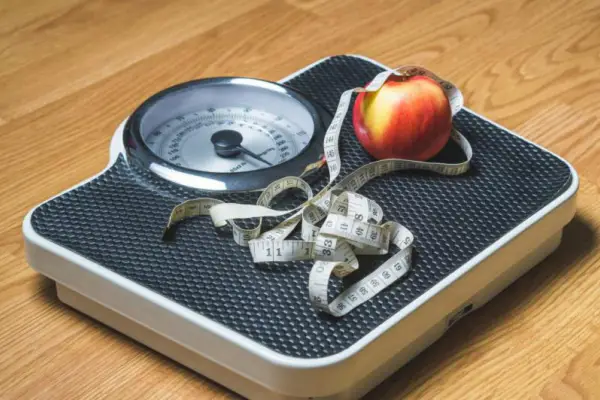 Co wahania wagi mówią o zdrowiu?