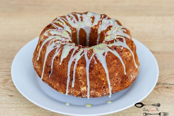 Babka z orzechami