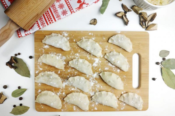 Pierogi z kapustą i grzybami