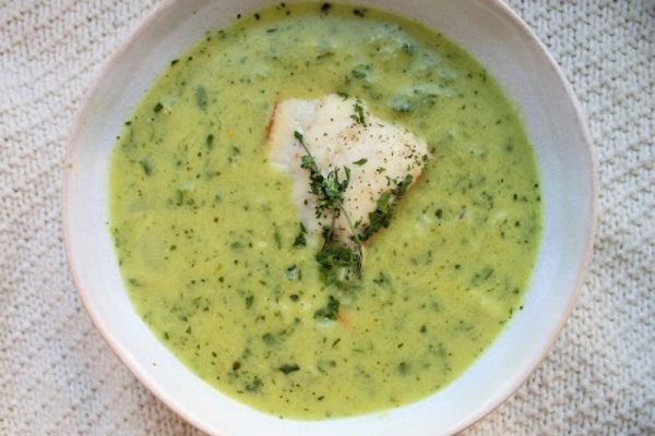 Zupa krem z cukinii z pieczonym dorszem