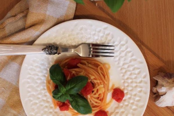 Spaghetti al pomodoro