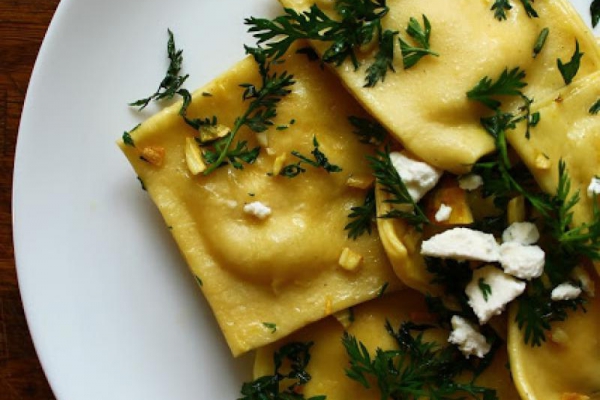 Ravioli z dynią i serem feta