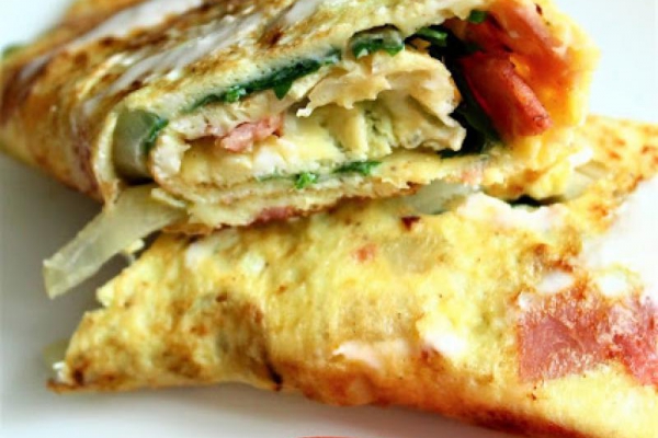 Omlet z szynką i natką pietruszki