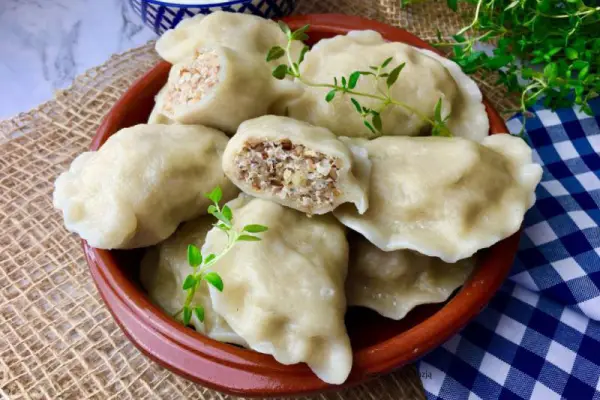 Pierogi z kaszą gryczaną i serem białym