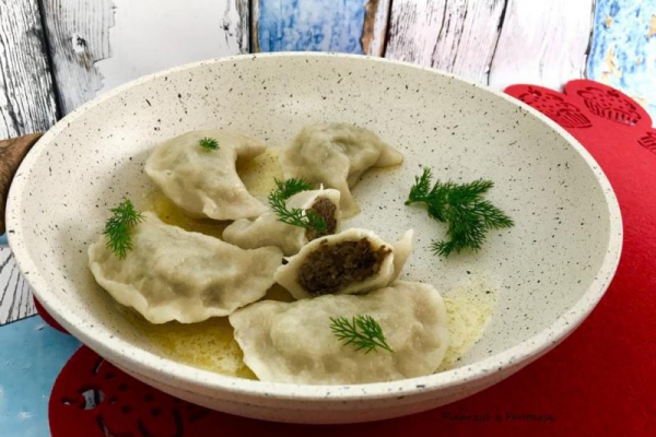 Pierogi z wątróbką, grzybami i kaszą gryczaną