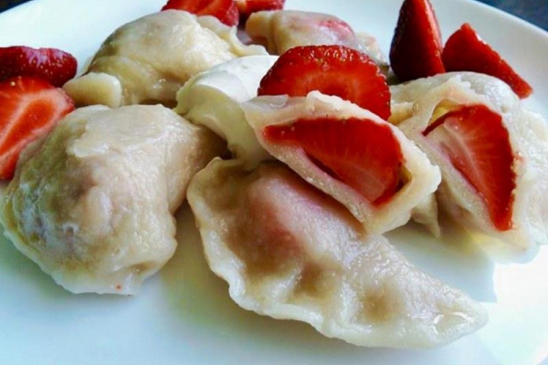 Pierogi z truskawkami