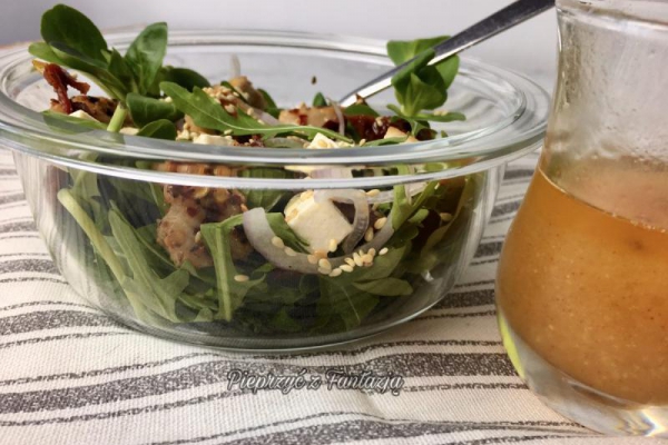 Lunchbox: kurczak, rukola i suszone pomidory