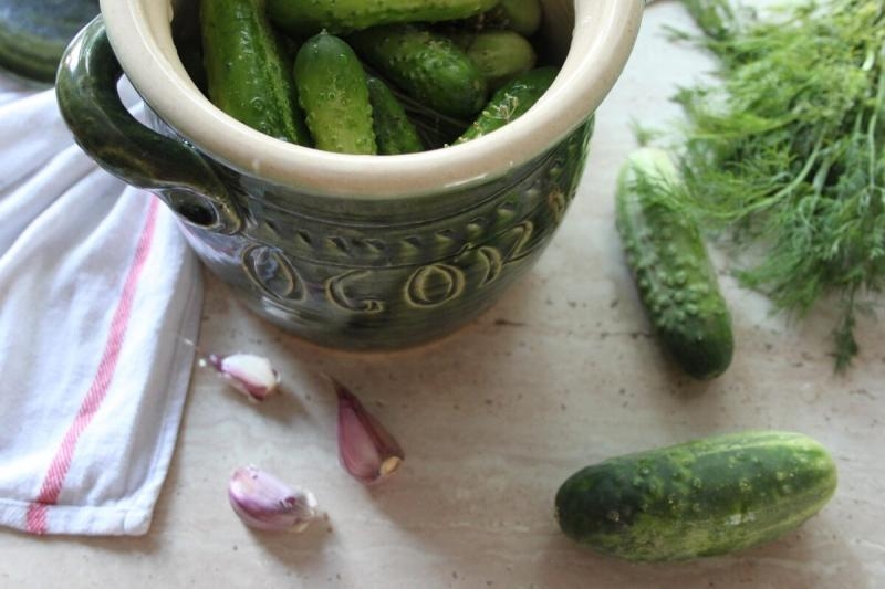 Ogórki małosolne – aromatyczne, chrupiące i nieodłączny smak lata