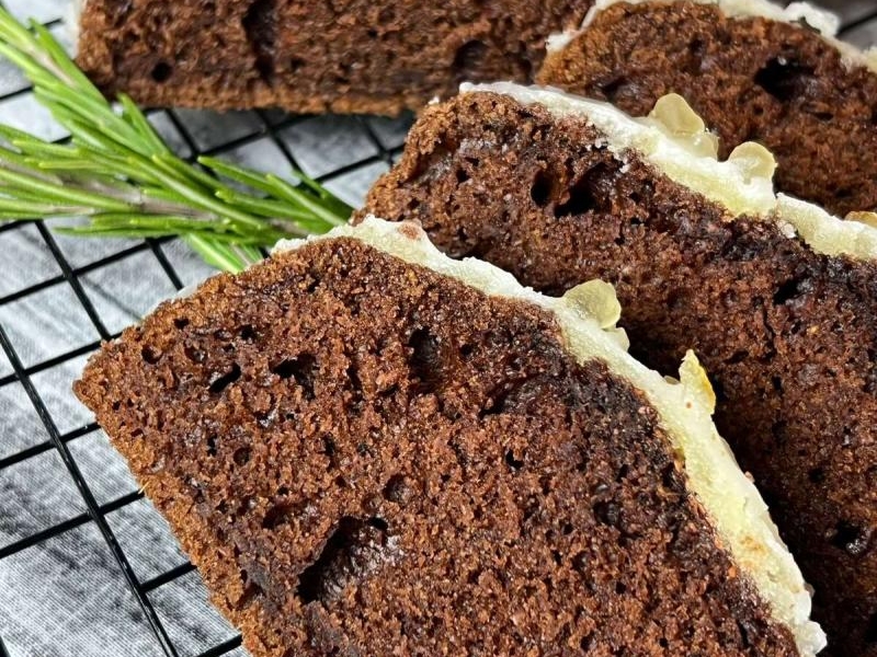 Piernik marchewkowy – wilgotny o zapachu pomarańczy