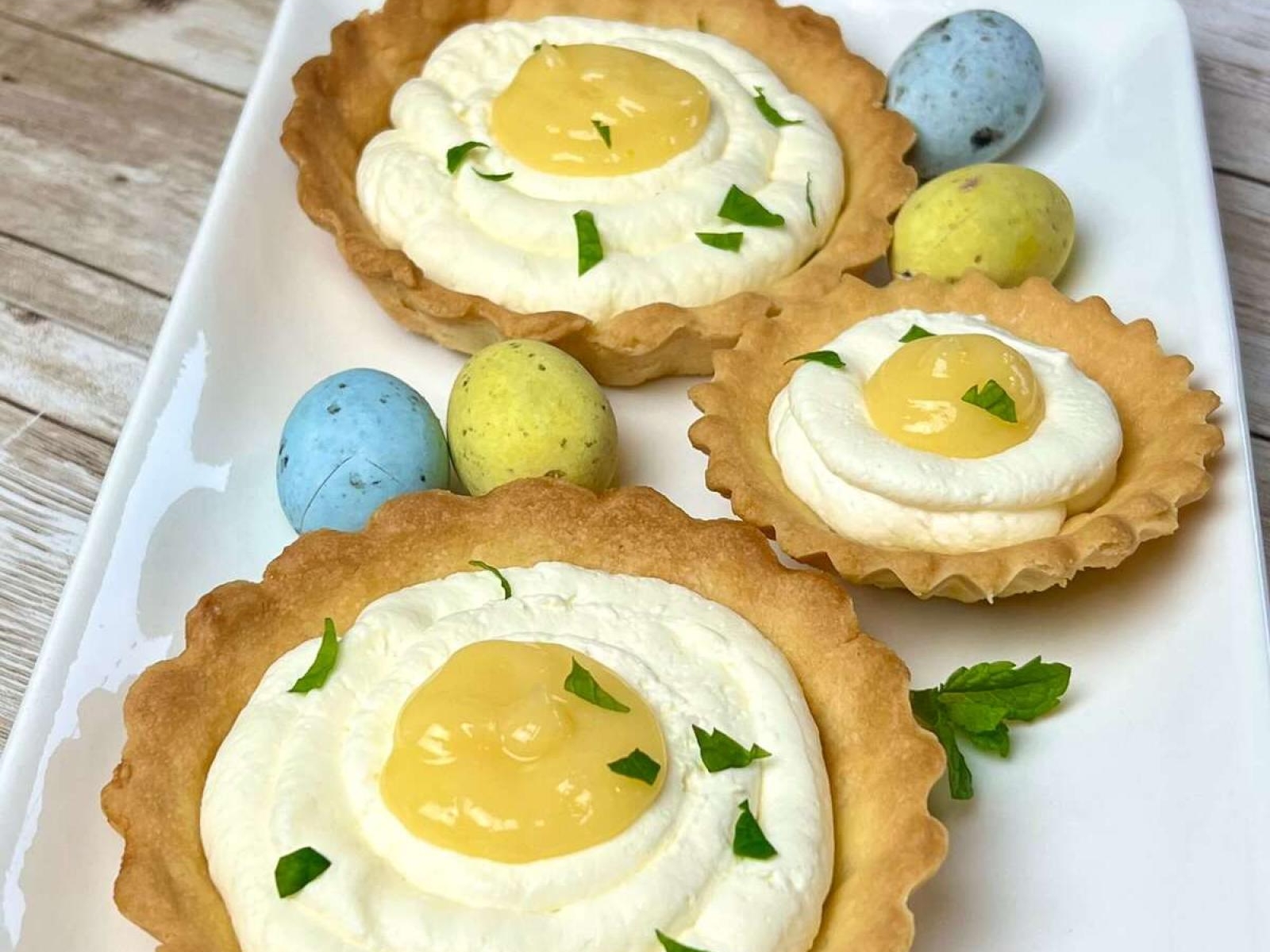 Babeczki wielkanocne „jajka sadzone”